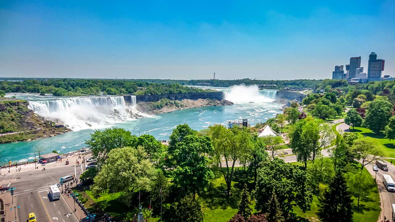 Explore Historic Cities and Desert Wonders on a Guided USA Vacation