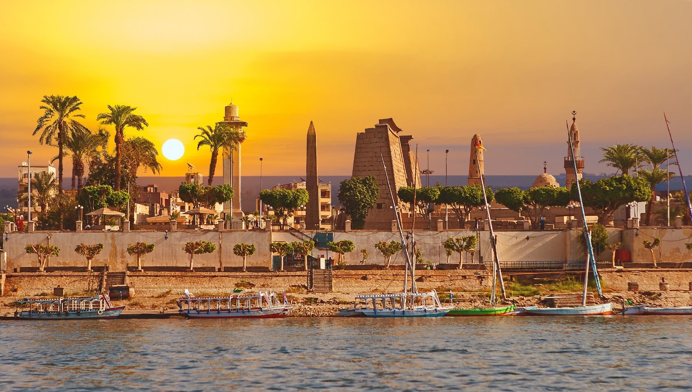 Lights of Jordan and Egypt with Nile Cruise