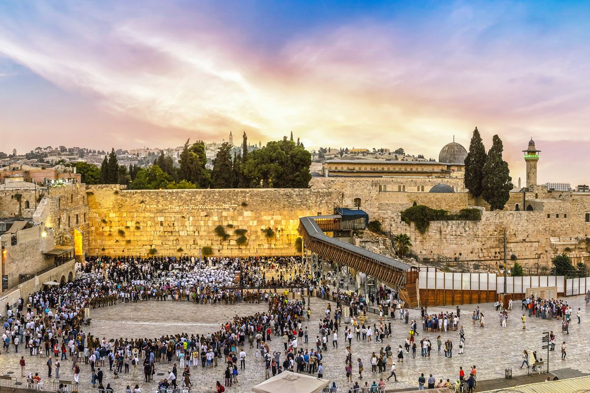 Short stories about what you need to know before visit Israel