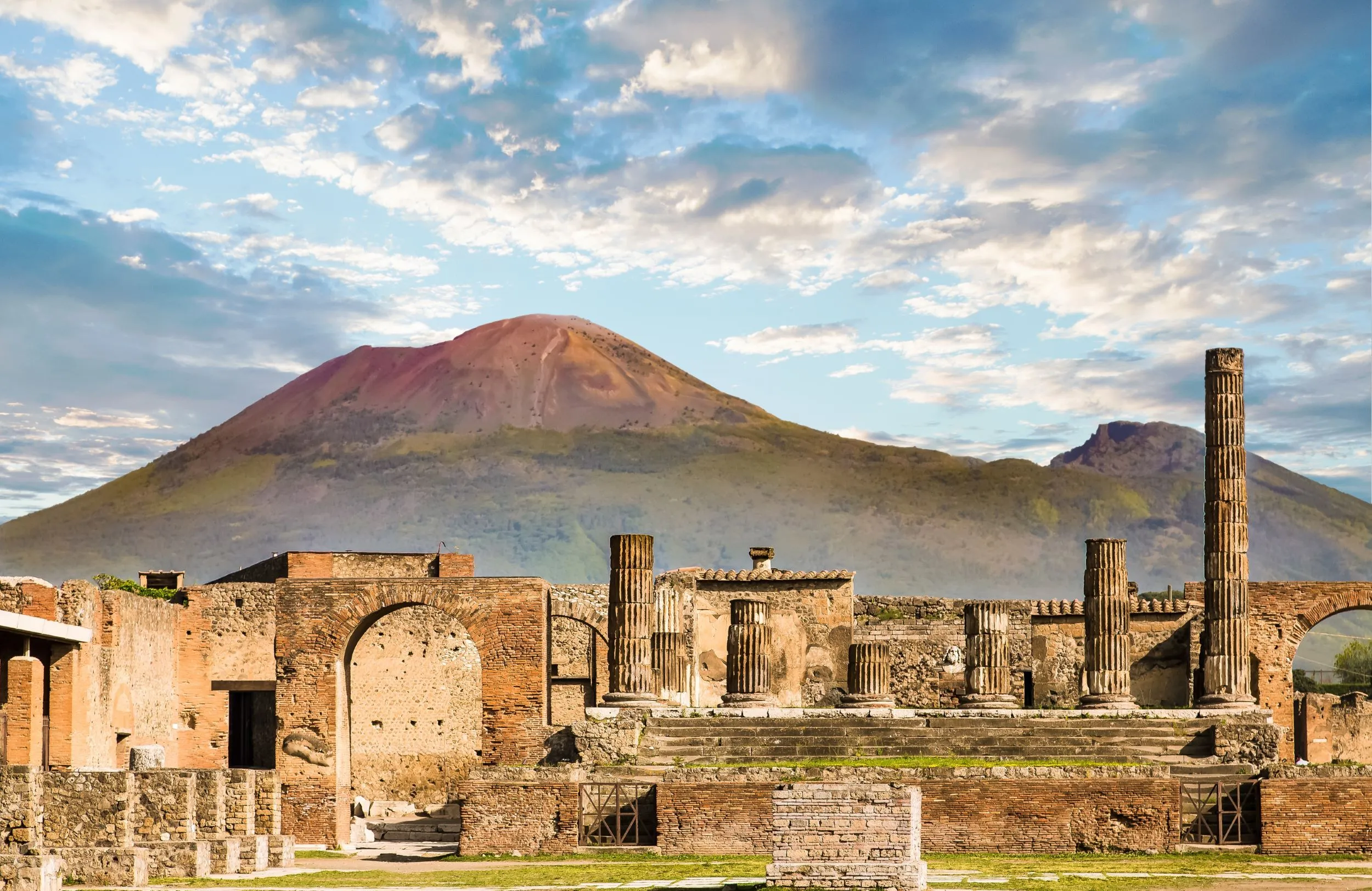Explore Naples, Capri, Taormina and Palermo – All in One Trip