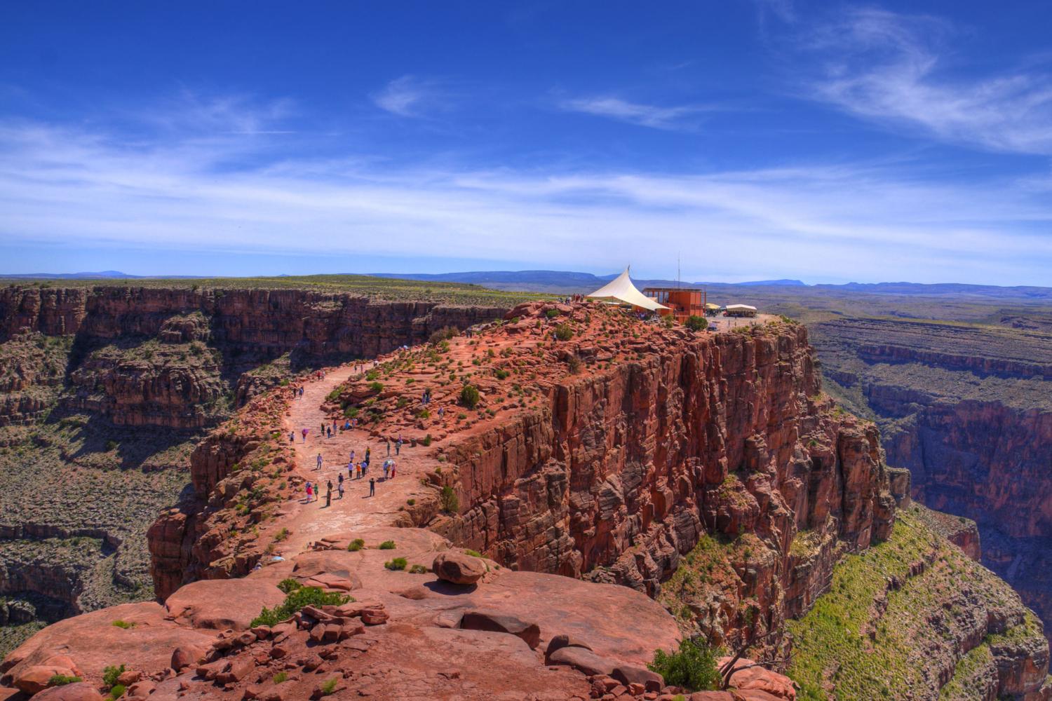 Canyon and City Lights: LA, Vegas and Grand Canyon Adventure