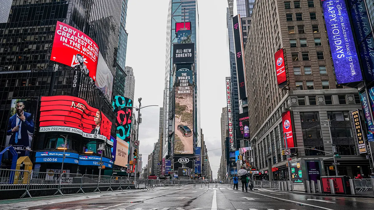 From Golden Gate to Times Square: The Complete USA Experience